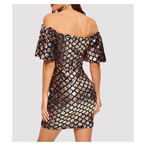 Gold Off the Shoulder Bodycon Sequin Party Dress - Picture 2 of 8